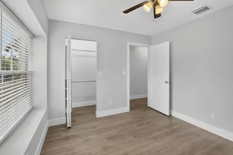 1371 SW 181st Avenue Pembroke Pines FL 33029