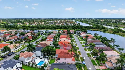 1371 SW 181st Avenue Pembroke Pines FL 33029