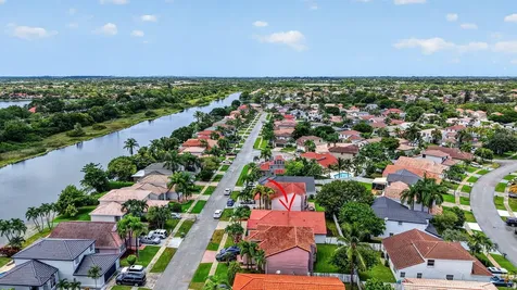 1371 SW 181st Avenue Pembroke Pines FL 33029