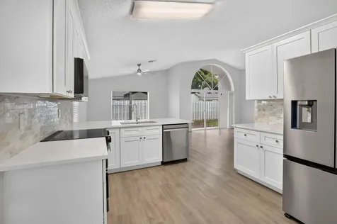 1371 SW 181st Avenue Pembroke Pines FL 33029