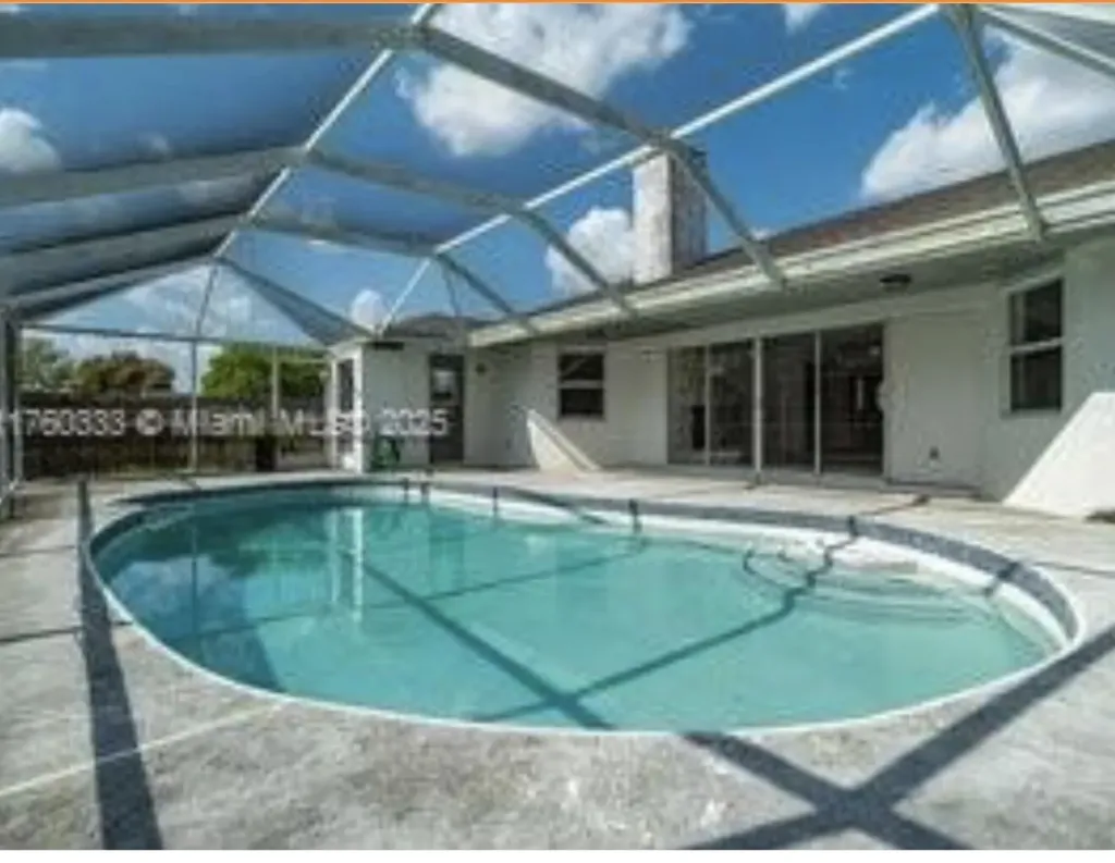 242 SE Duval Avenue Port St Lucie FL 34983