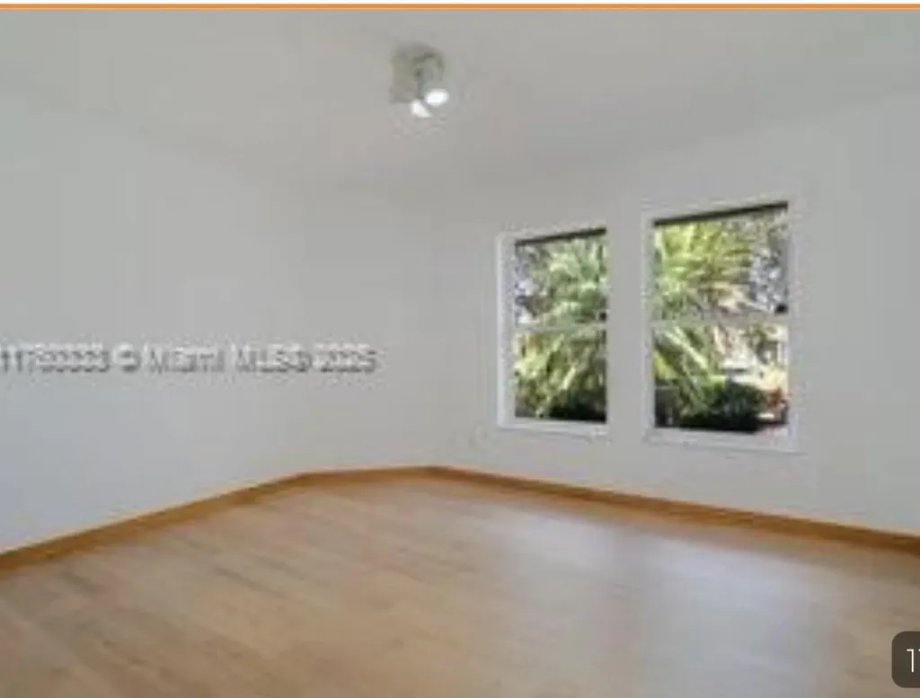 242 SE Duval Avenue Port St Lucie FL 34983