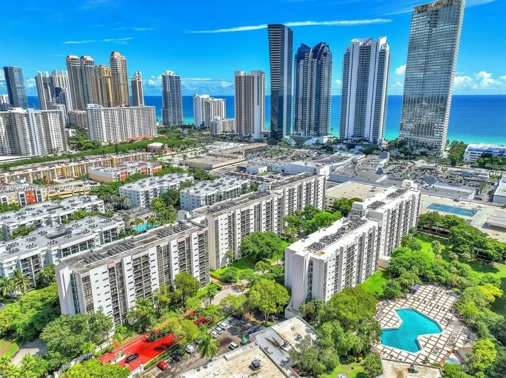 17021 N Bay Road Sunny Isles Beach FL 33160