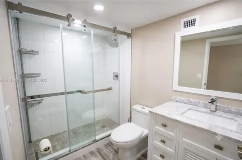 17021 N Bay Road Sunny Isles Beach FL 33160
