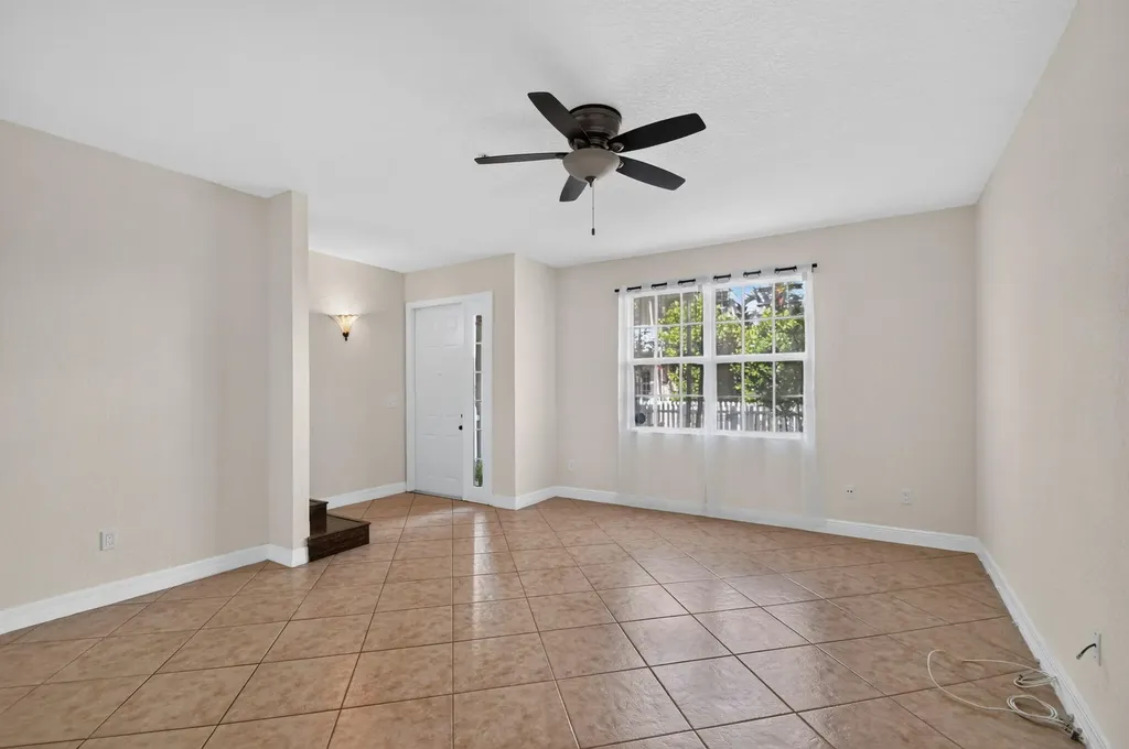 116 Ocean Cay Way Hypoluxo FL 33462