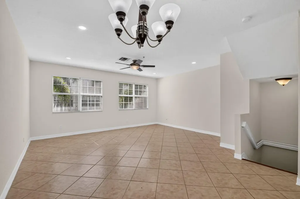 116 Ocean Cay Way Hypoluxo FL 33462