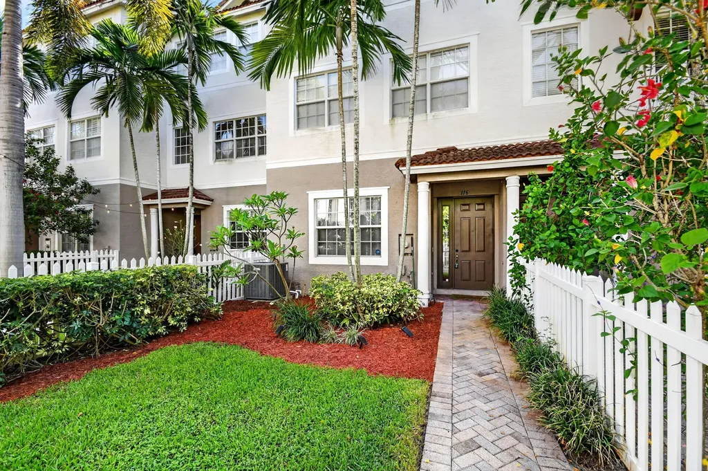 116 Ocean Cay Way Hypoluxo FL 33462