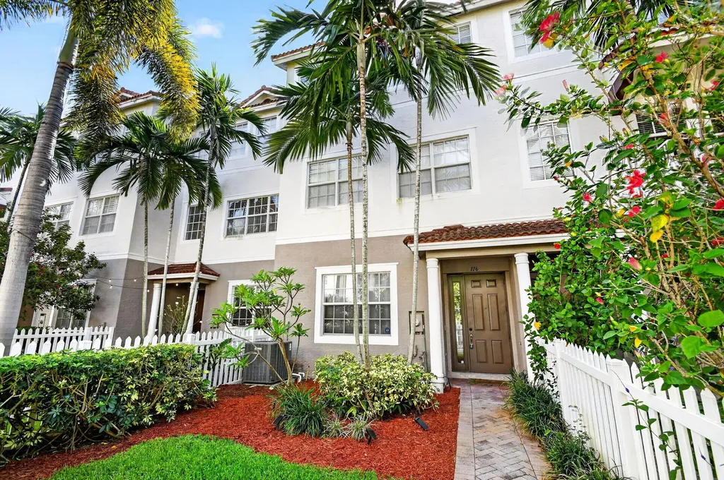 116 Ocean Cay Way Hypoluxo FL 33462