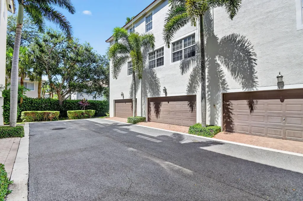 116 Ocean Cay Way Hypoluxo FL 33462