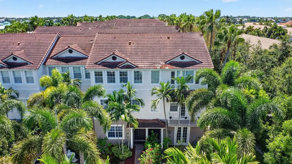 116 Ocean Cay Way Hypoluxo FL 33462
