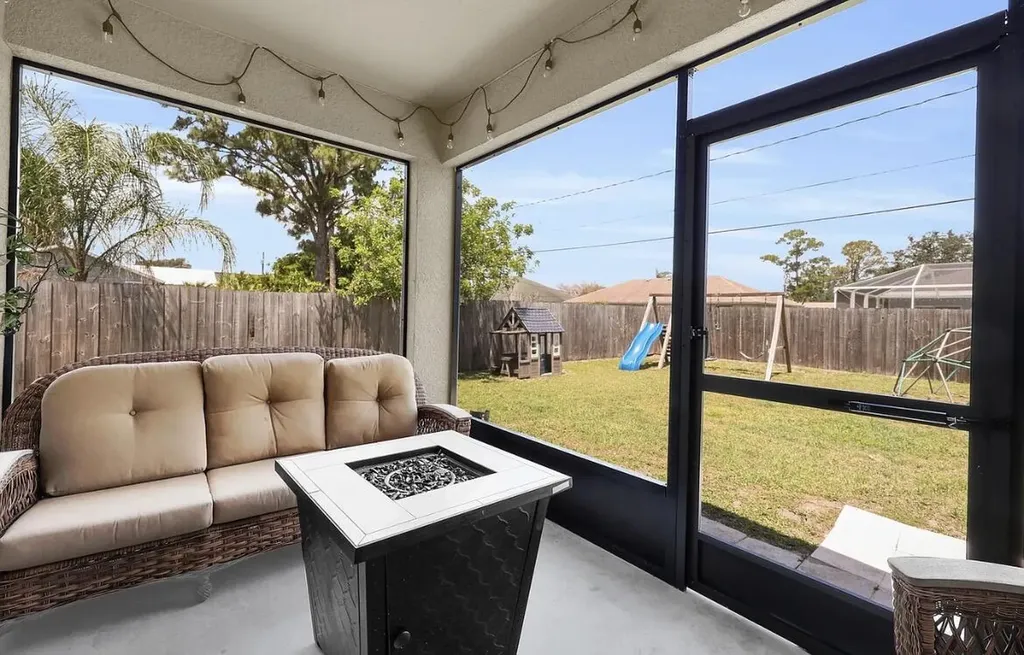 615 NW Monticello Place SW Port St Lucie FL 34986