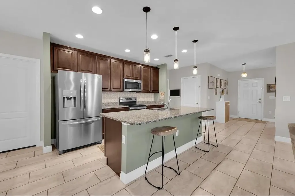 615 NW Monticello Place SW Port St Lucie FL 34986