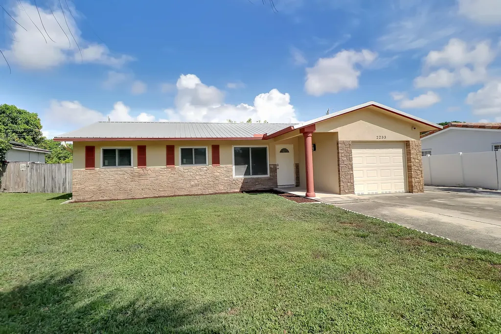 2233 NW 3rd Avenue Boca Raton FL 33431