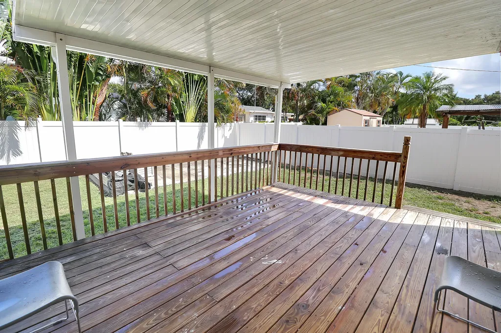 2233 NW 3rd Avenue Boca Raton FL 33431