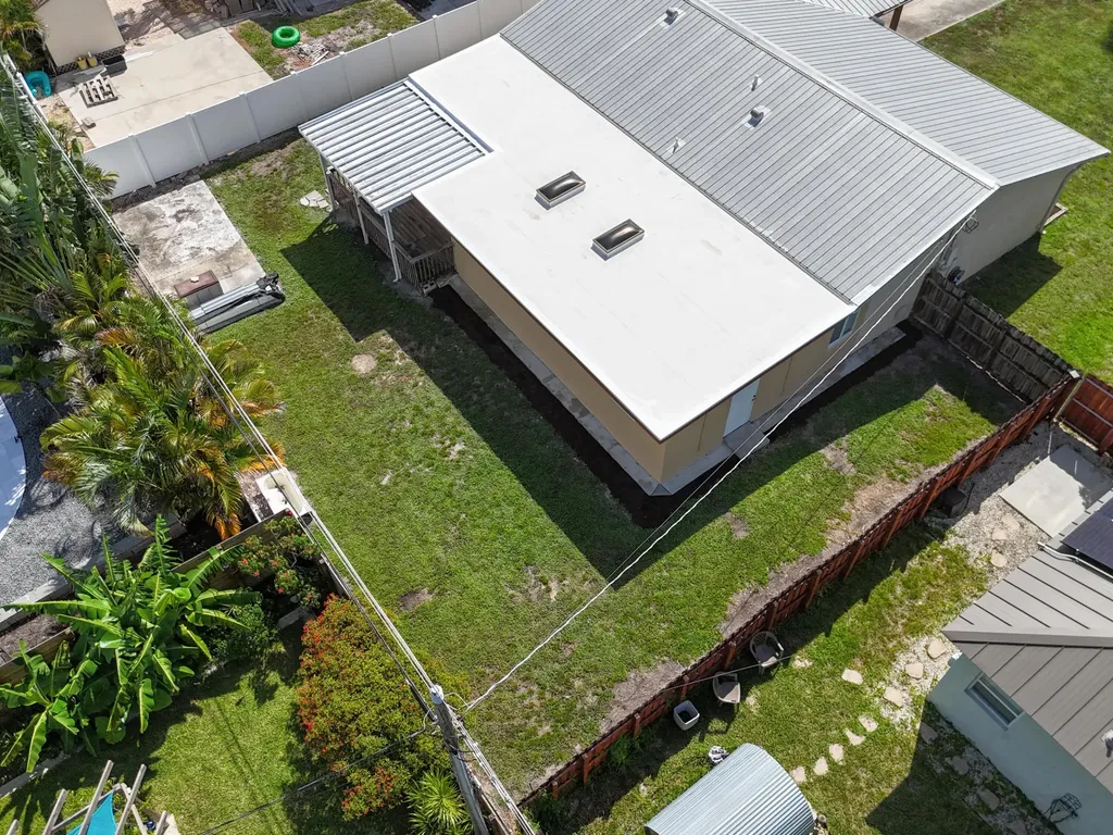 2233 NW 3rd Avenue Boca Raton FL 33431
