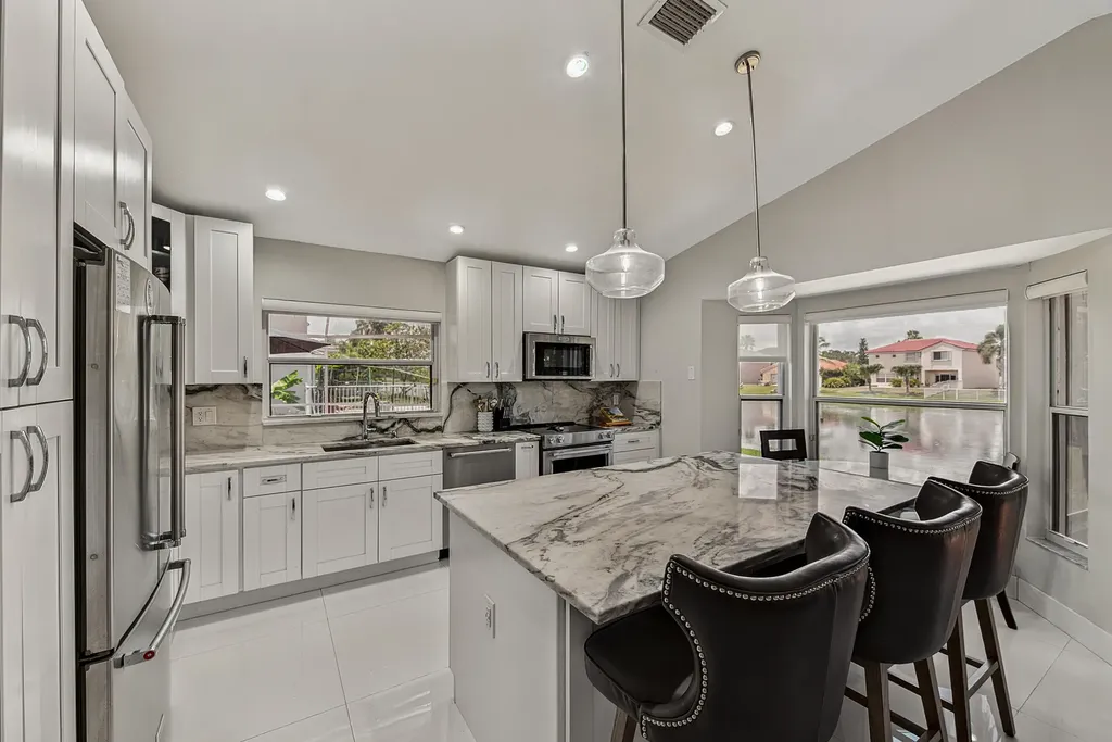 358 SW 188th Terrace Pembroke Pines FL 33029