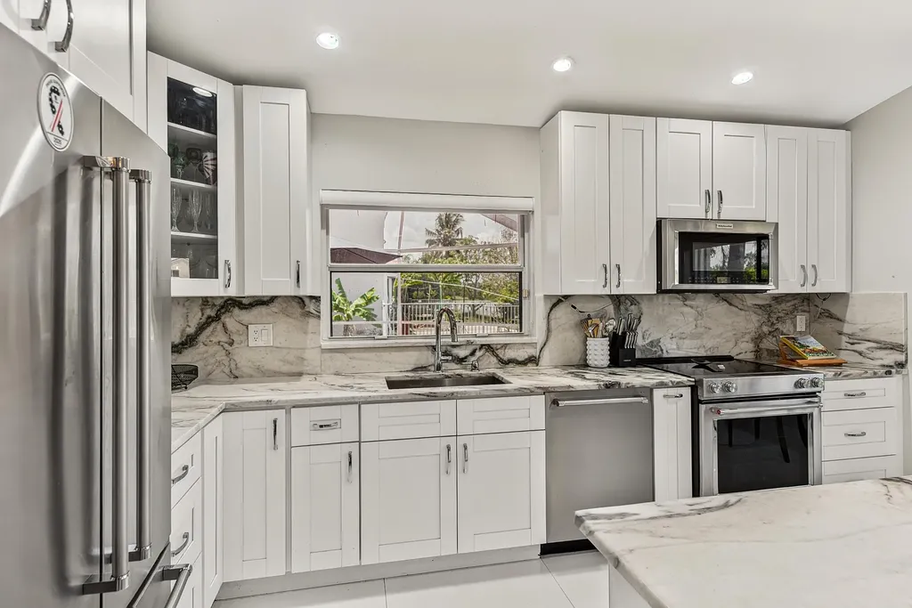 358 SW 188th Terrace Pembroke Pines FL 33029