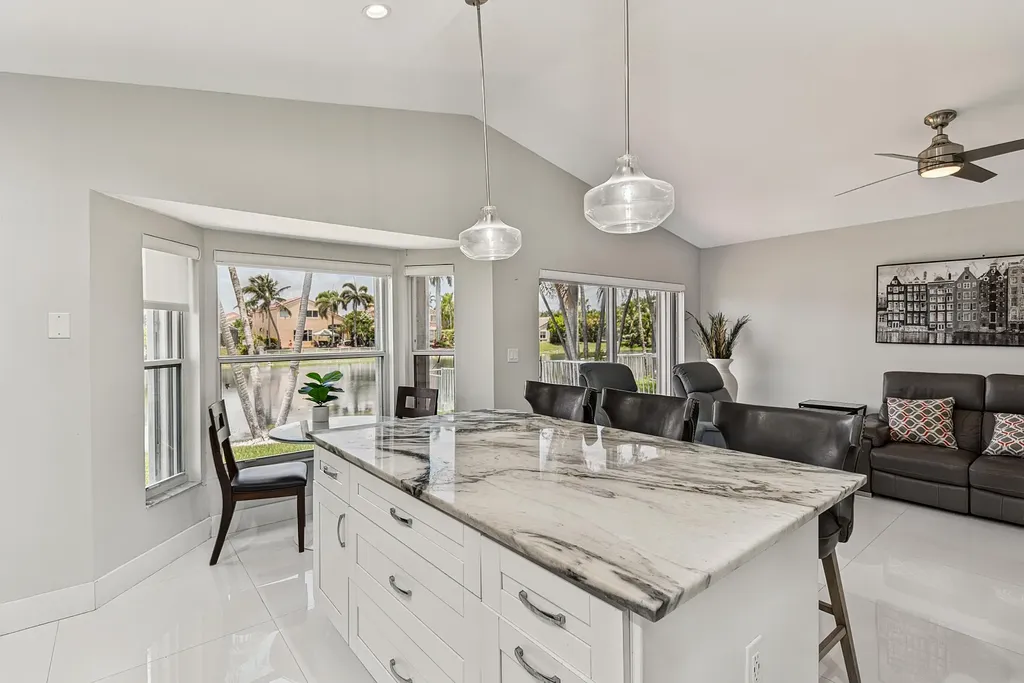 358 SW 188th Terrace Pembroke Pines FL 33029