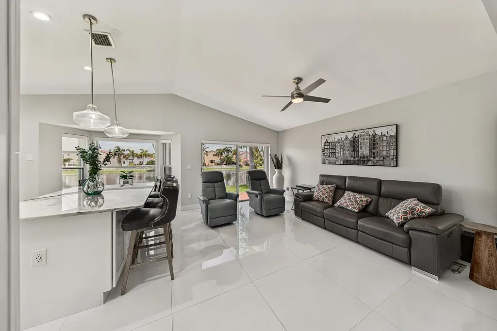358 SW 188th Terrace Pembroke Pines FL 33029