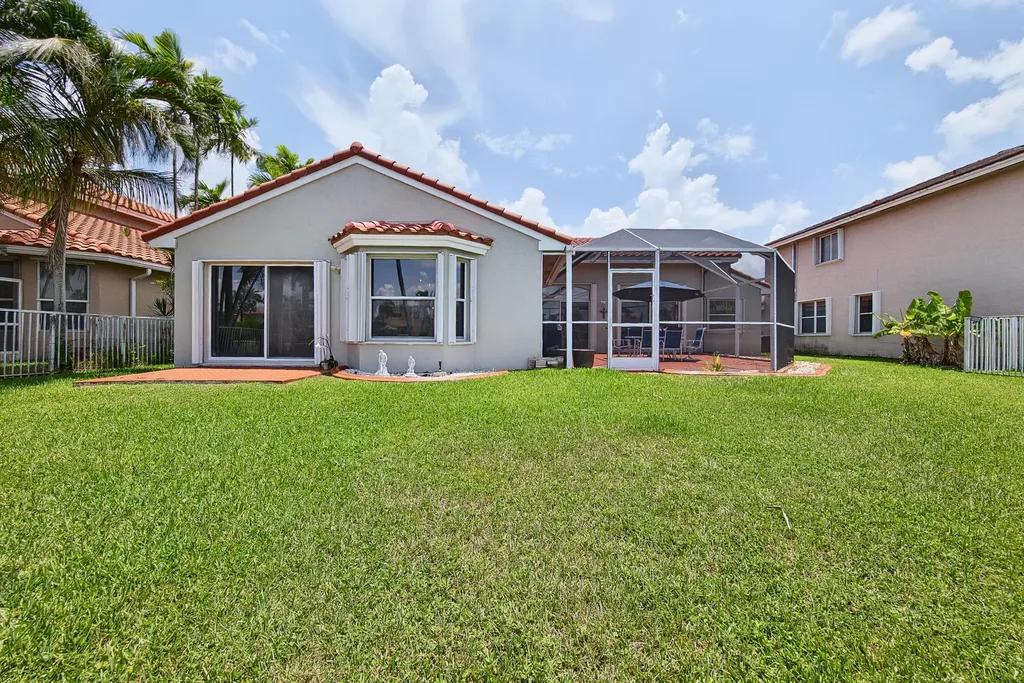 358 SW 188th Terrace Pembroke Pines FL 33029