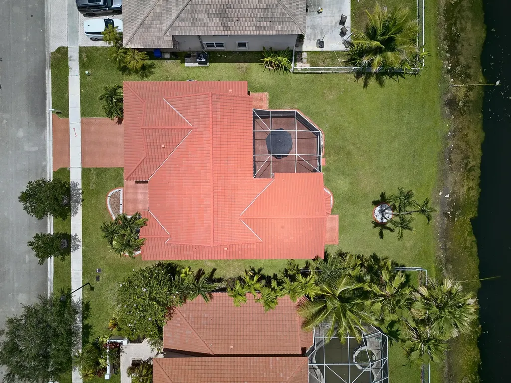 358 SW 188th Terrace Pembroke Pines FL 33029