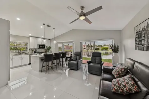358 SW 188th Terrace Pembroke Pines FL 33029