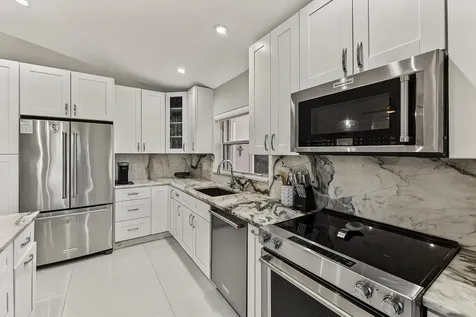 358 SW 188th Terrace Pembroke Pines FL 33029