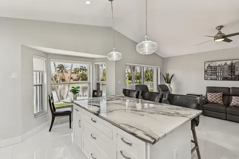 358 SW 188th Terrace Pembroke Pines FL 33029