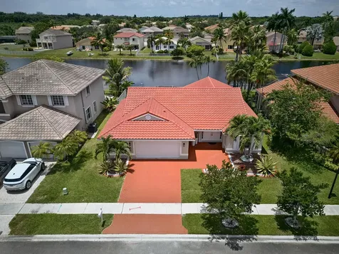 358 SW 188th Terrace Pembroke Pines FL 33029