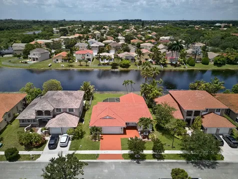 358 SW 188th Terrace Pembroke Pines FL 33029