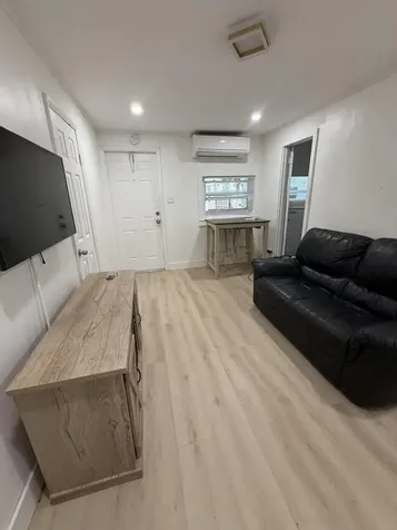 51 SW 13th Street Dania Beach FL 33004