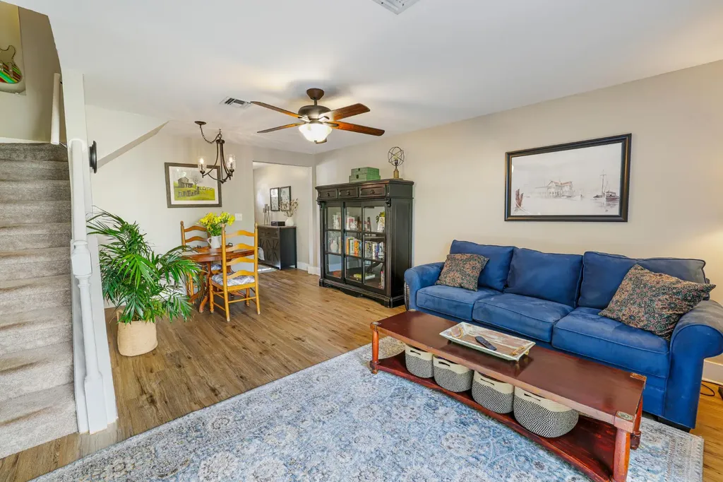 108 Old English Court Jupiter FL 33458