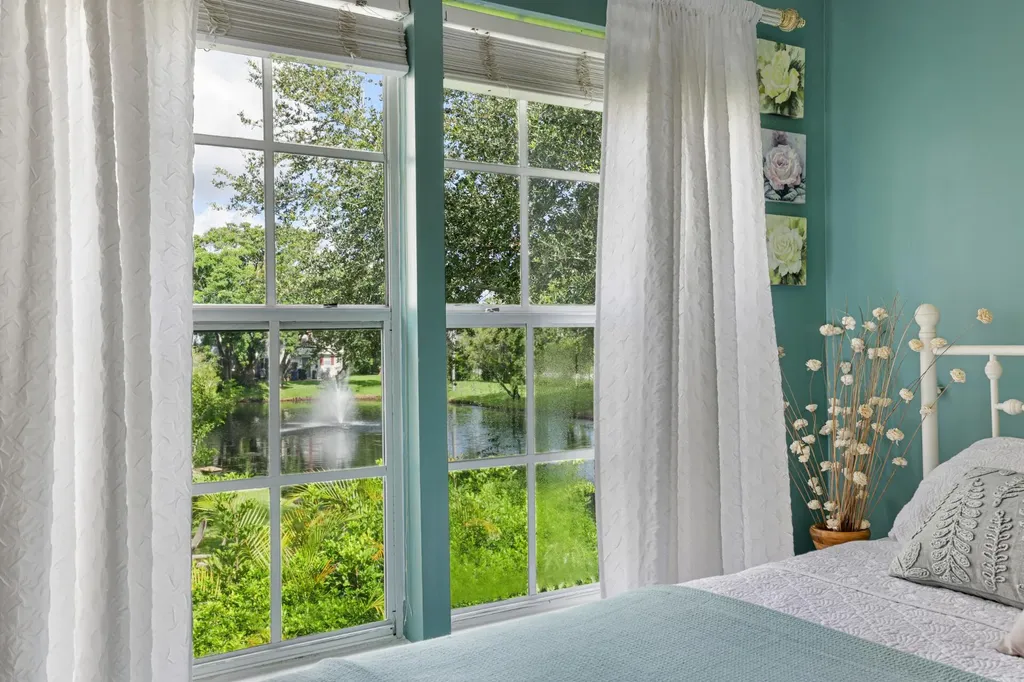 108 Old English Court Jupiter FL 33458