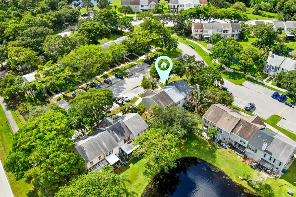 108 Old English Court Jupiter FL 33458