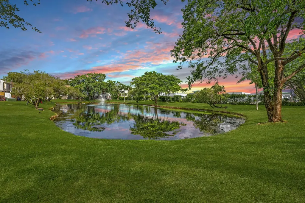 108 Old English Court Jupiter FL 33458