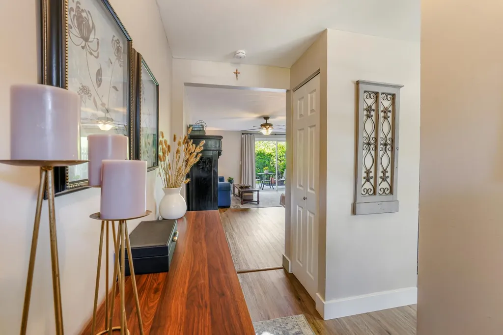 108 Old English Court Jupiter FL 33458