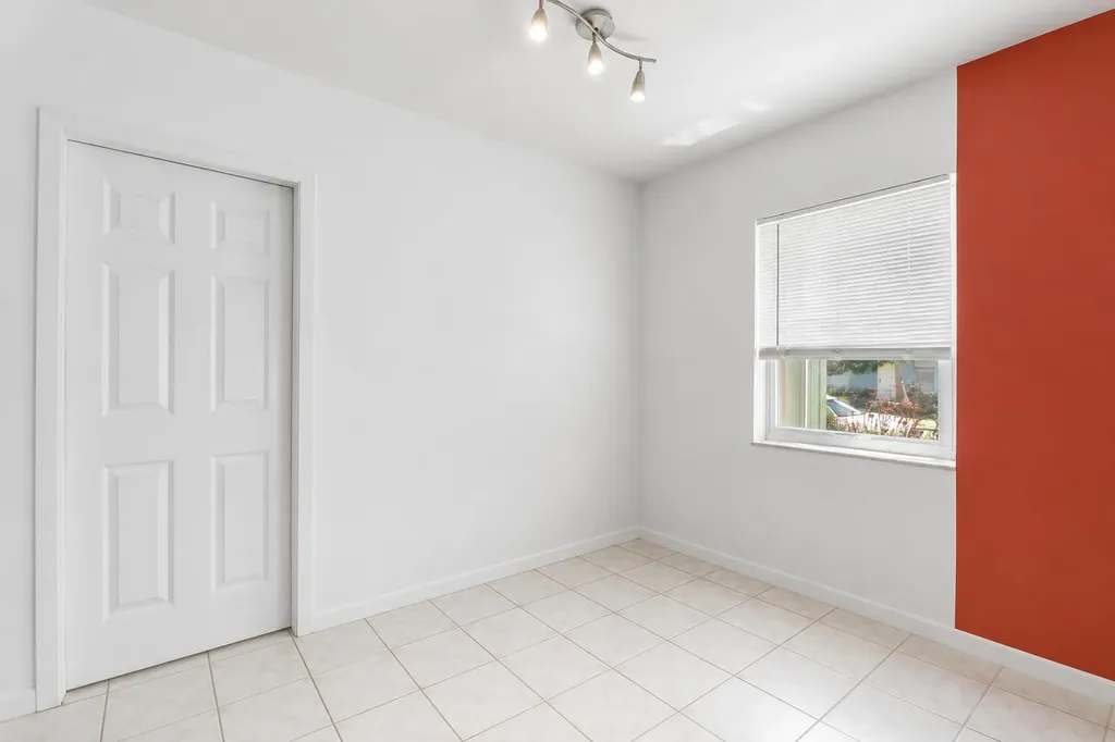 5109 Pinewood Avenue West Palm Beach FL 33407