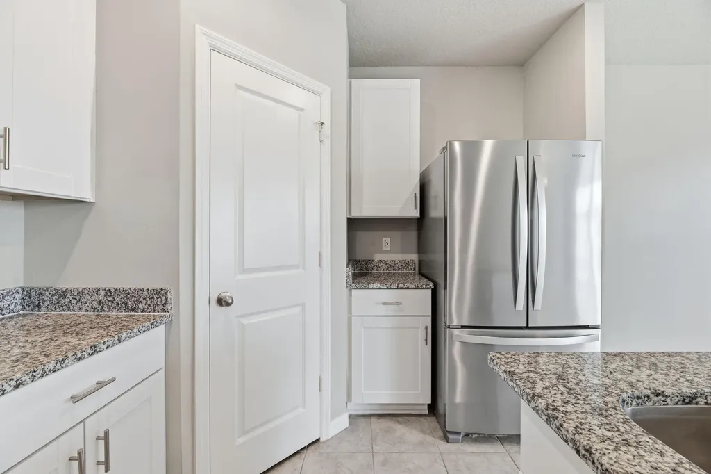 4046 Hot Springs Avenue Palm Springs FL 33461