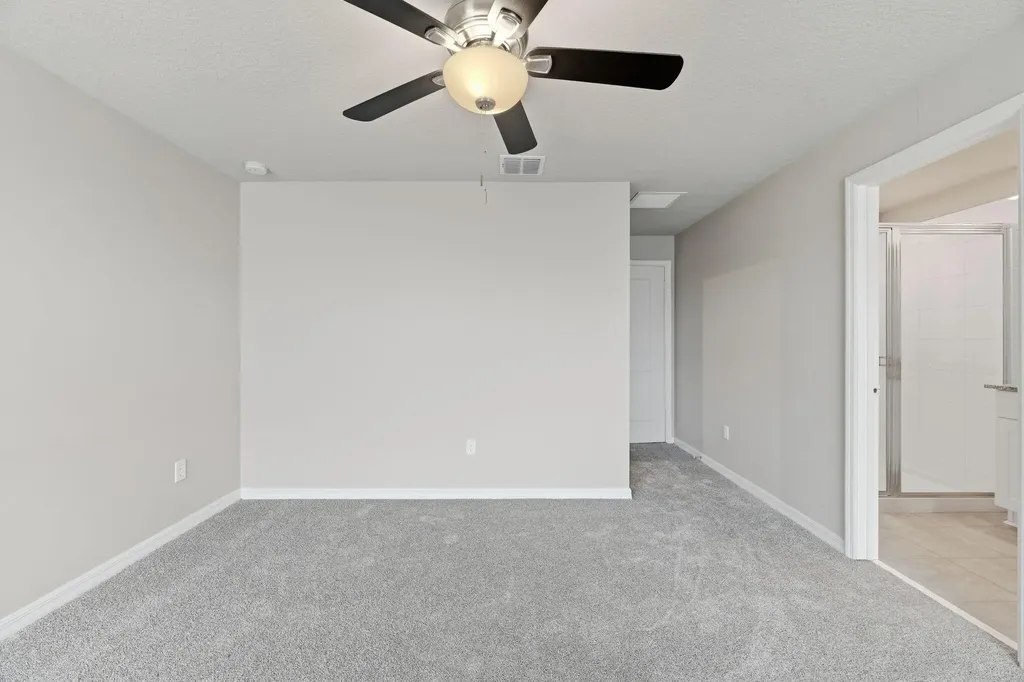 4046 Hot Springs Avenue Palm Springs FL 33461