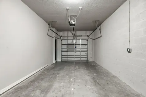 4046 Hot Springs Avenue Palm Springs FL 33461