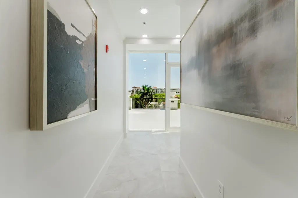1 N Federal Highway Boca Raton FL 33432