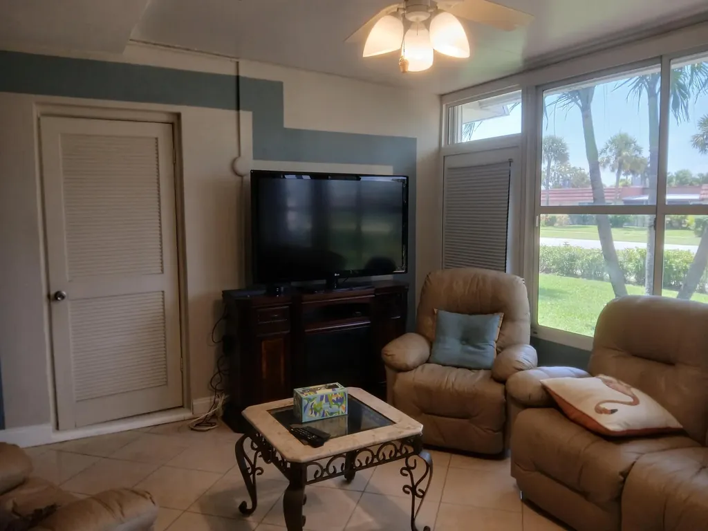 2638 Gately Drive E West Palm Beach FL 33415