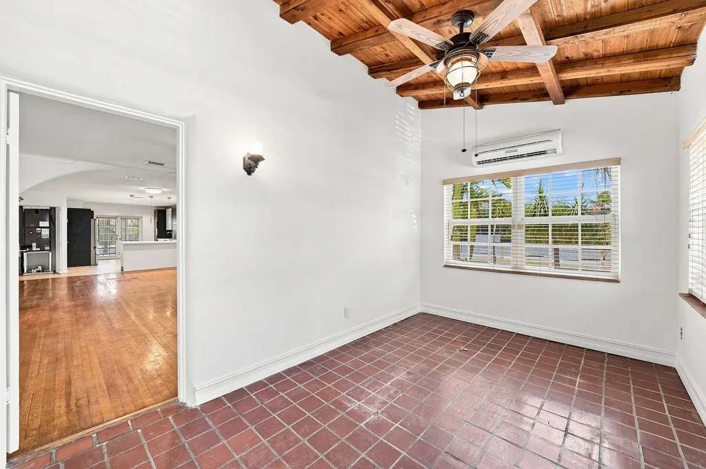1658 Jackson Street Hollywood FL 33020