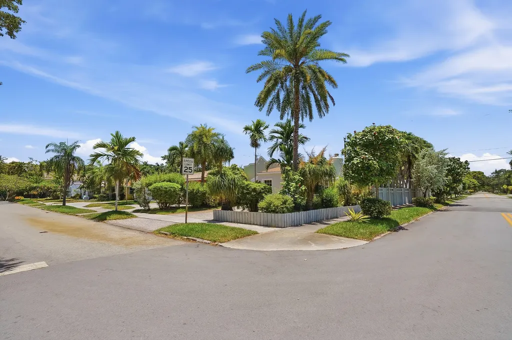 1658 Jackson Street Hollywood FL 33020