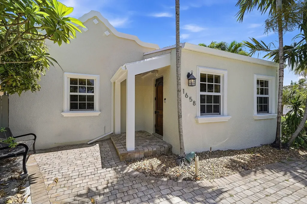 1658 Jackson Street Hollywood FL 33020