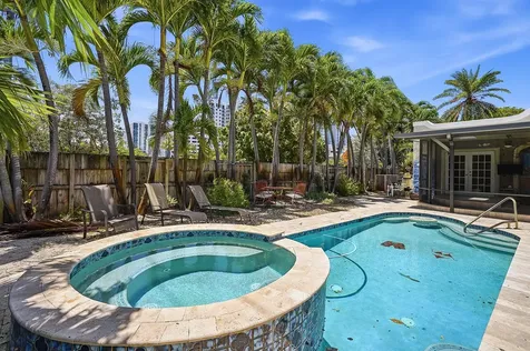 1658 Jackson Street Hollywood FL 33020