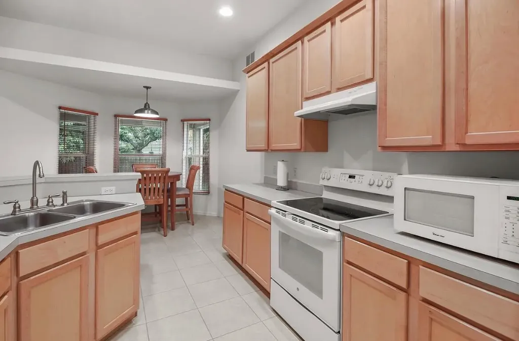 679 SW Post Terrace Port St Lucie FL 34953