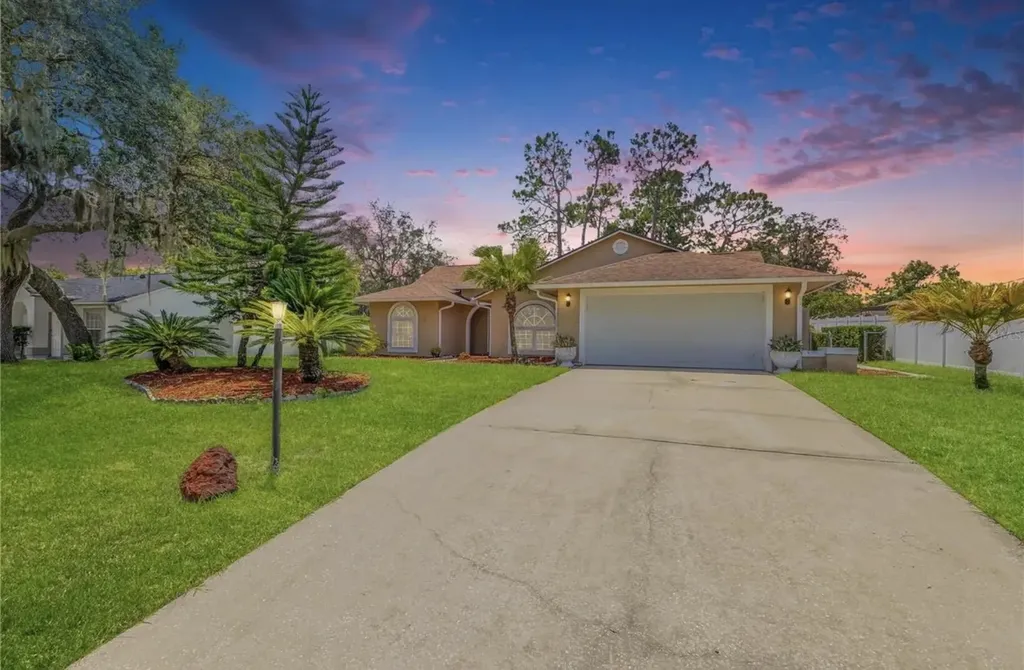 3119 Holiday Street Deltona FL 32738