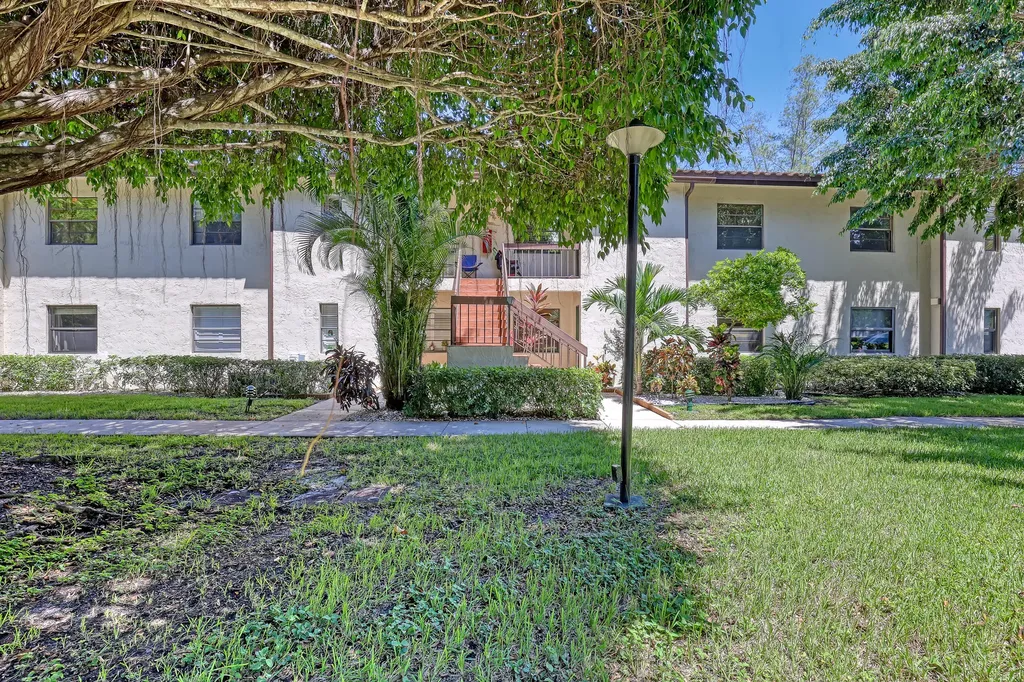 21662 Arriba Real Boca Raton FL 33433