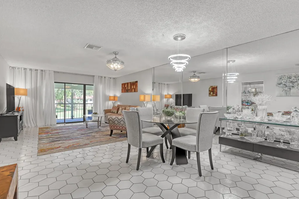 21662 Arriba Real Boca Raton FL 33433